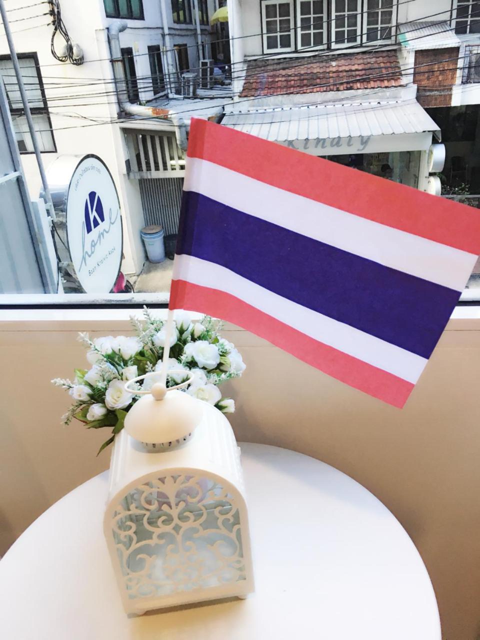 K Home Asok Bangkok Esterno foto